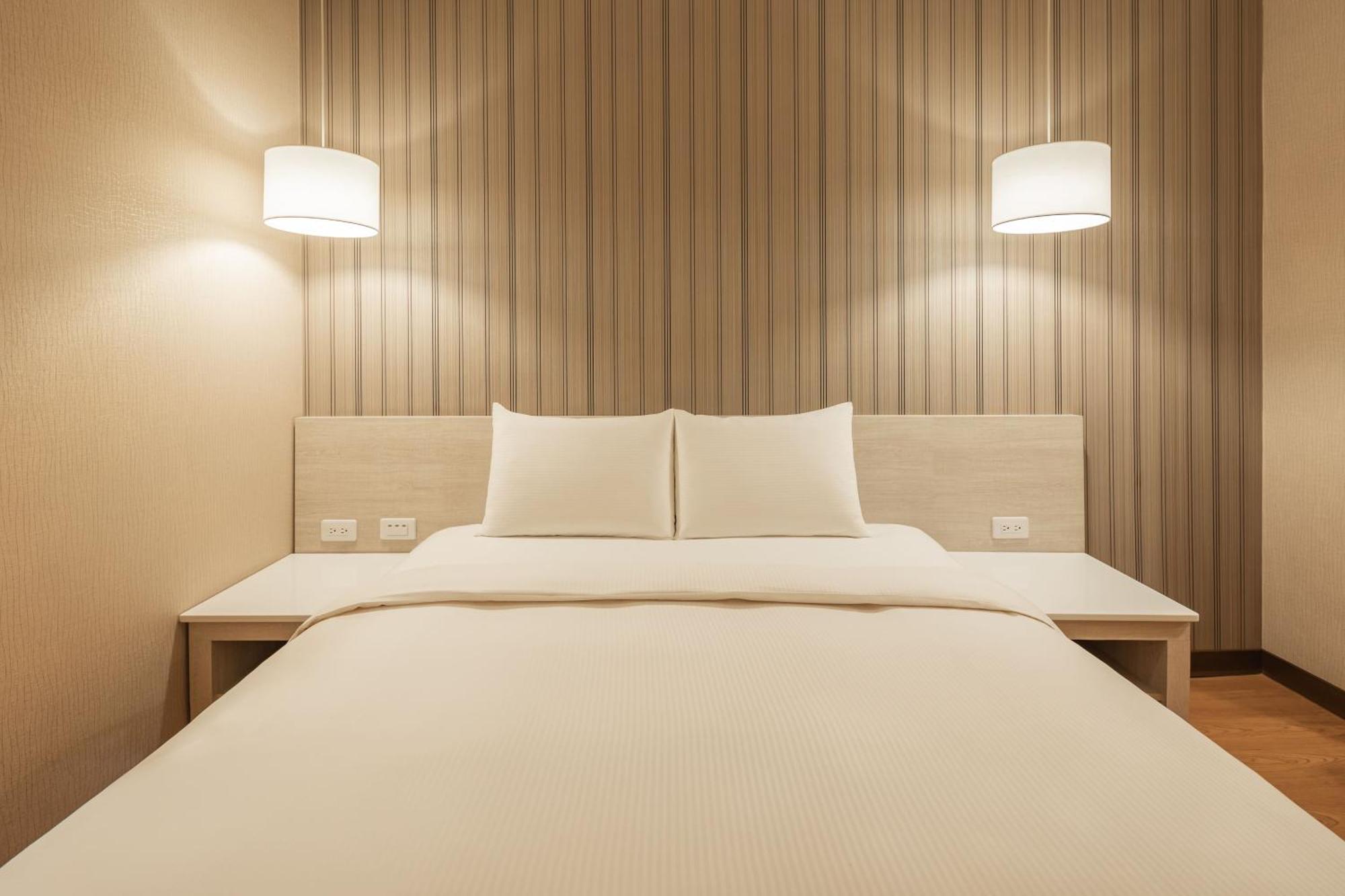 Kindness Hotel-Jue Ming Kaohsiung Oda fotoğraf