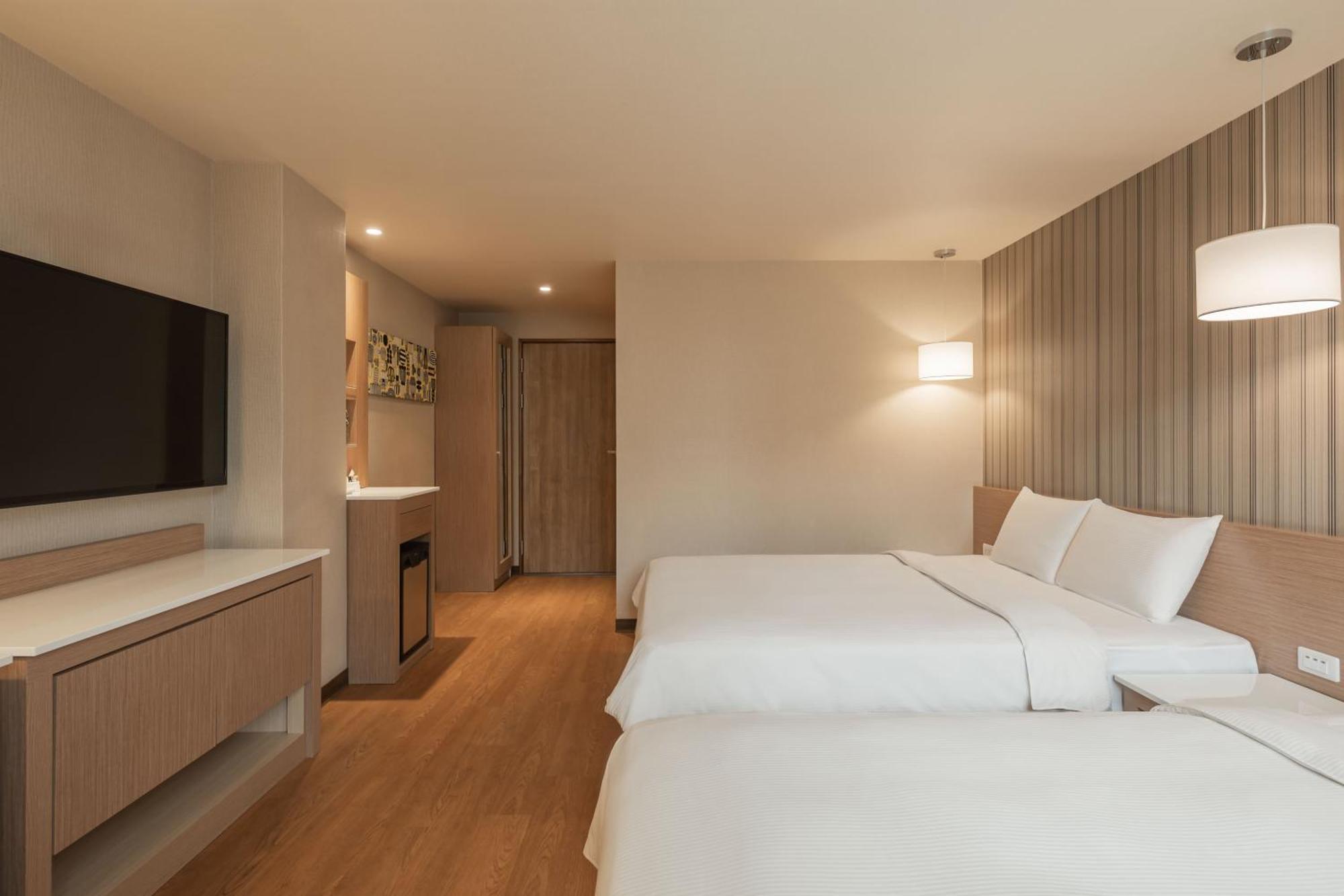 Kindness Hotel-Jue Ming Kaohsiung Oda fotoğraf